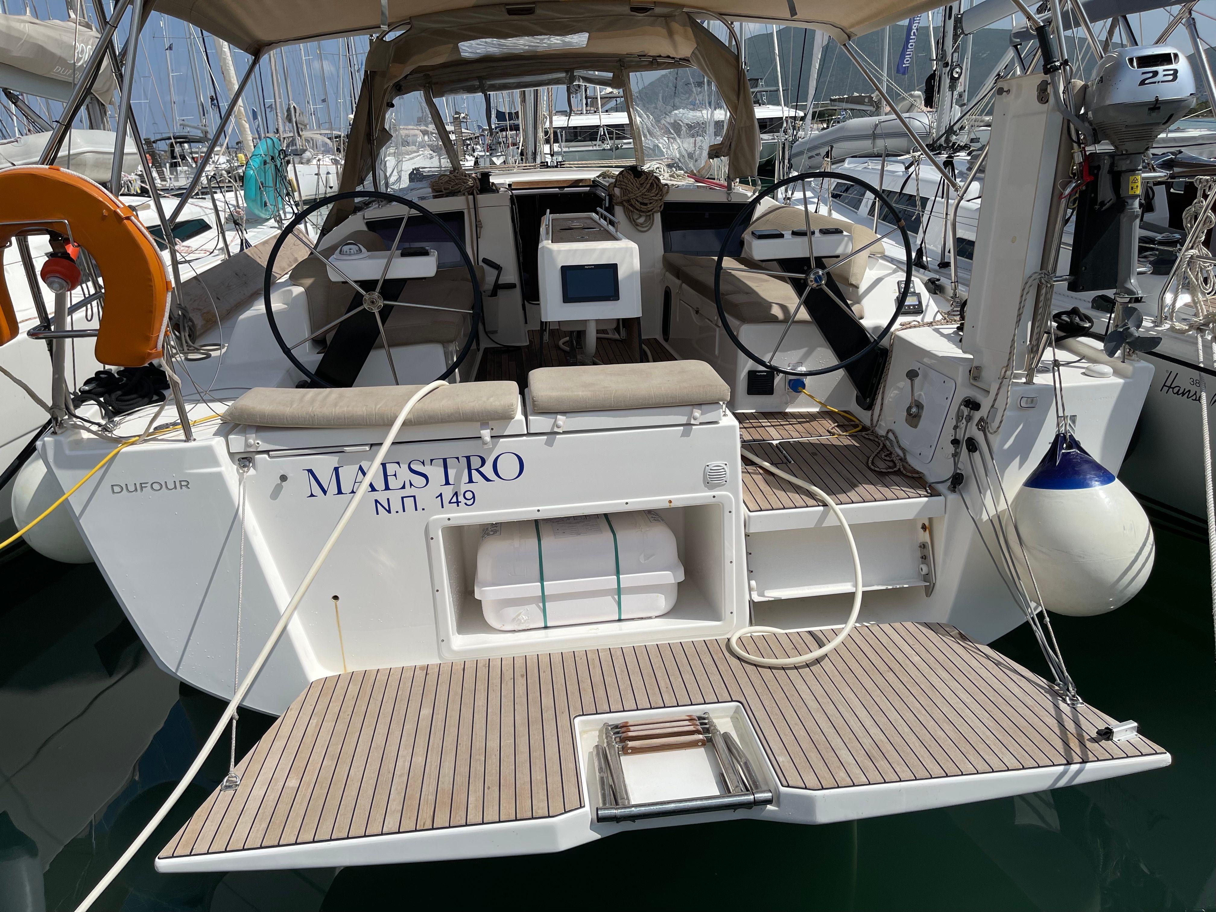 Dufour 390 | Maestro
