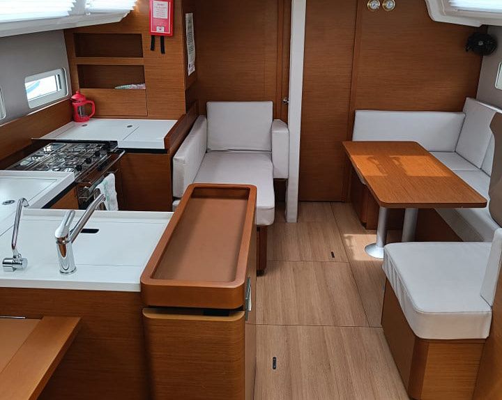 Jeanneau Sun Odyssey 410 | Nerea