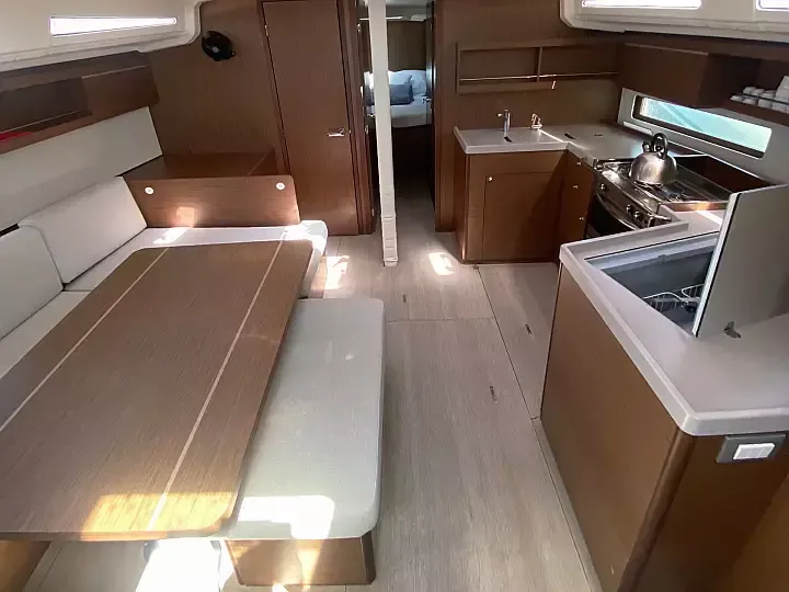 Beneteau Oceanis 40.1 | Aria