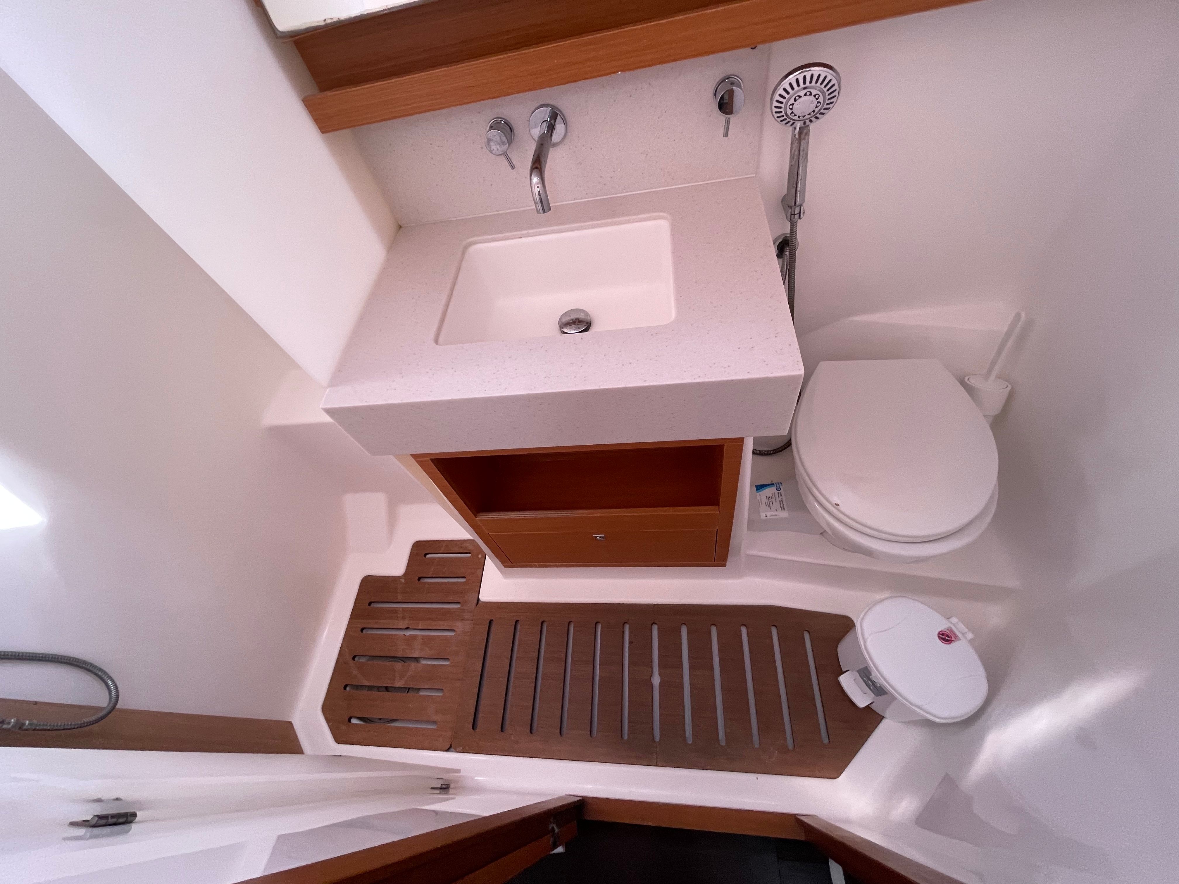 Dufour 470 | Optasia