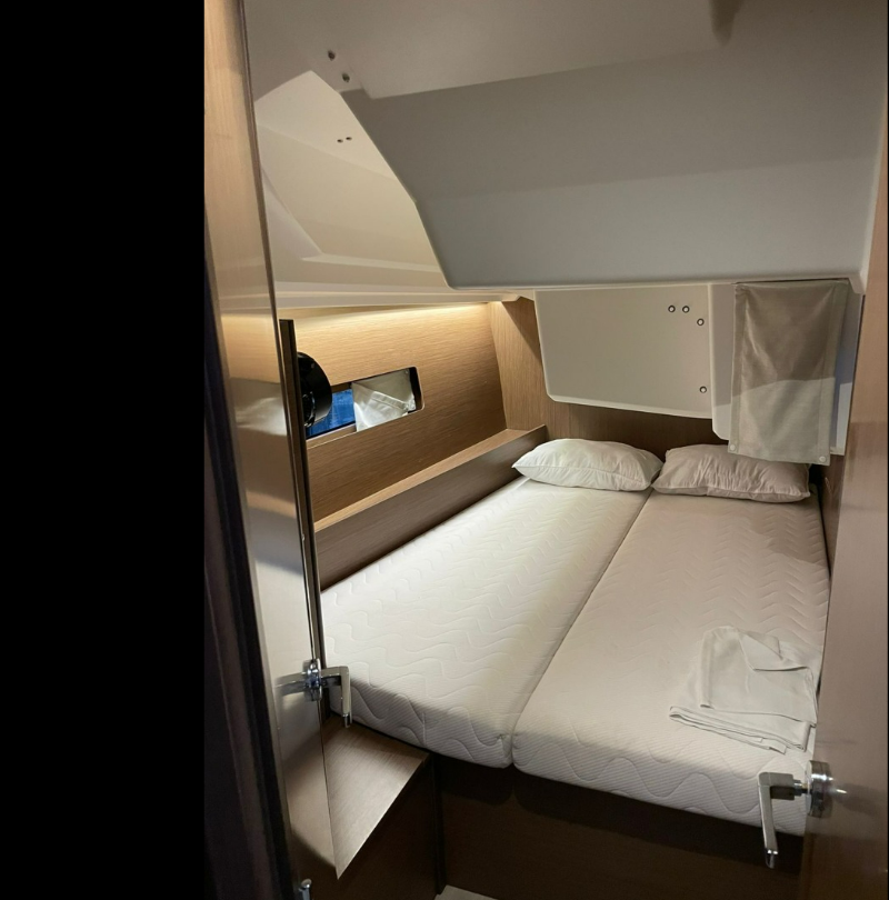 Beneteau Oceanis 40.1 | Aurora