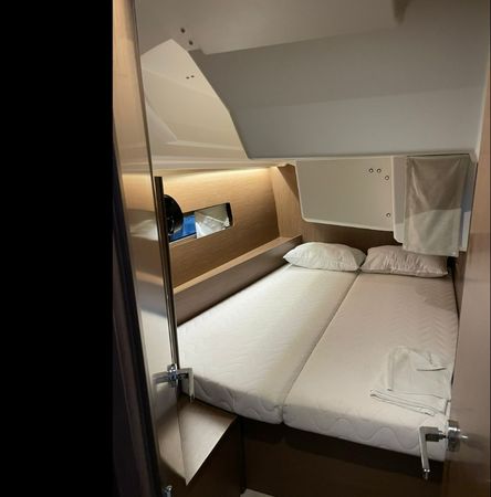 Beneteau Oceanis 40.1 | Aurora