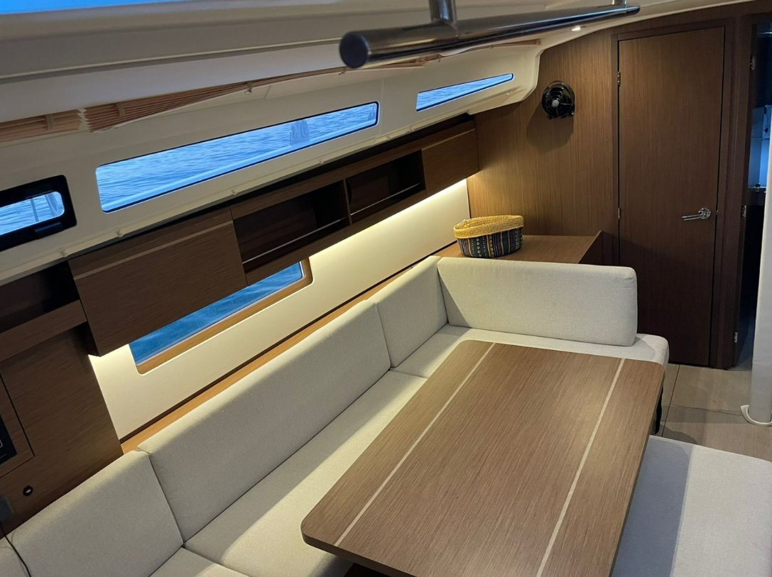 Beneteau Oceanis 40.1 | Aurora