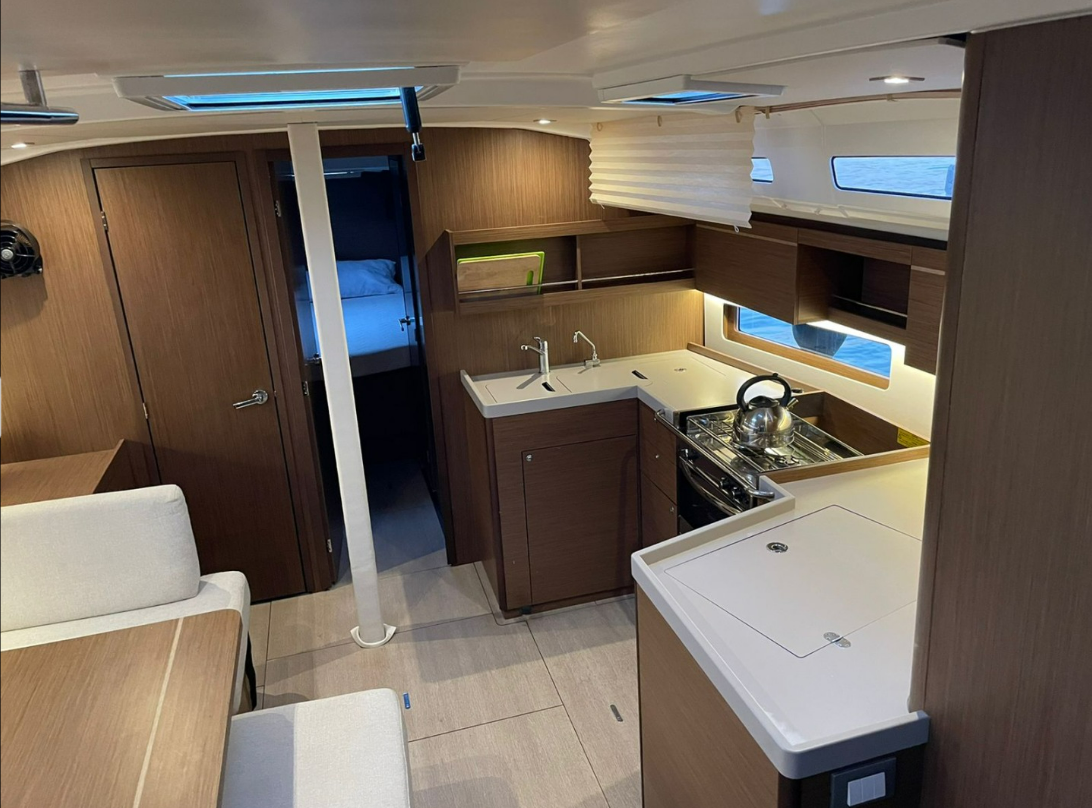 Beneteau Oceanis 40.1 | Aurora