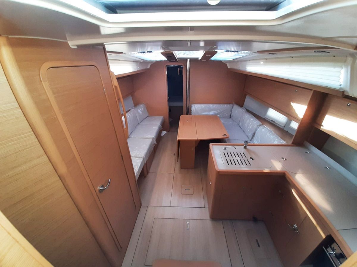 Dufour 390 | Nagini