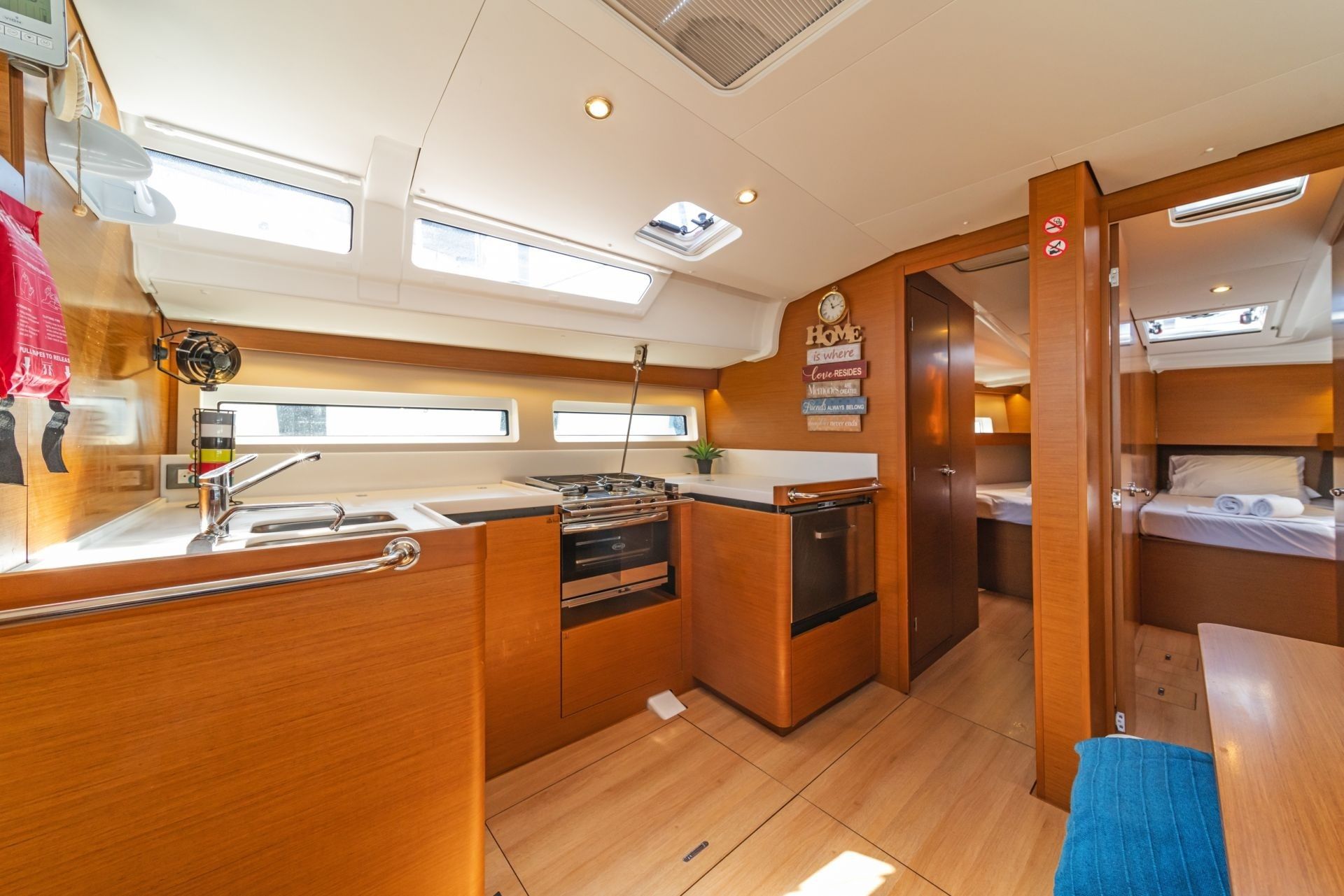 Jeanneau Sun Odyssey 490 | Marina 2