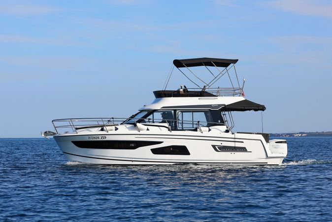 Jeanneau Merry Fisher 1095 | Sunny