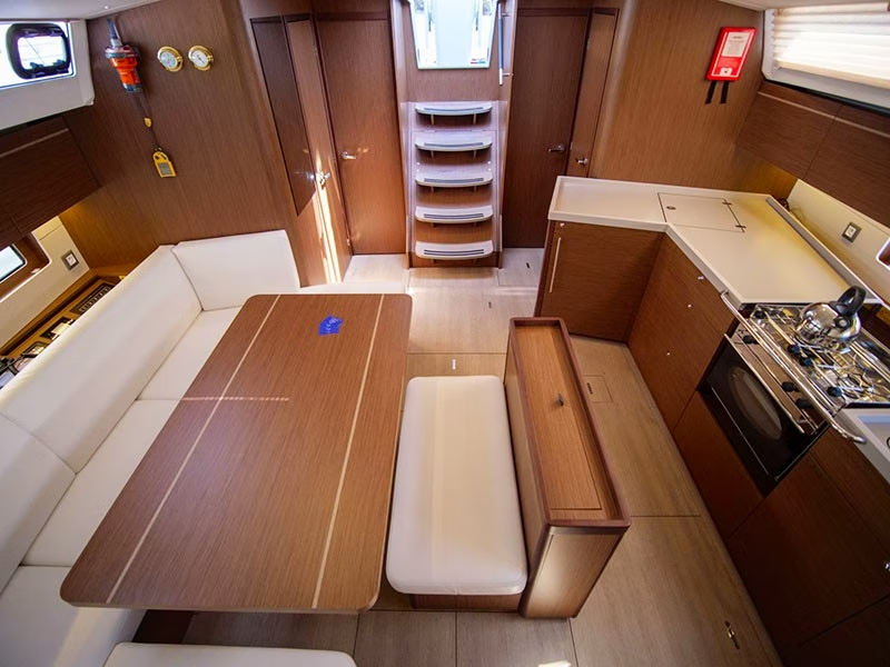 Beneteau Oceanis 46.1 | Layla