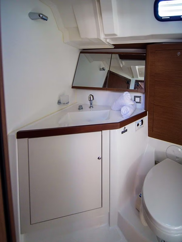 Beneteau Oceanis 46.1 | Layla