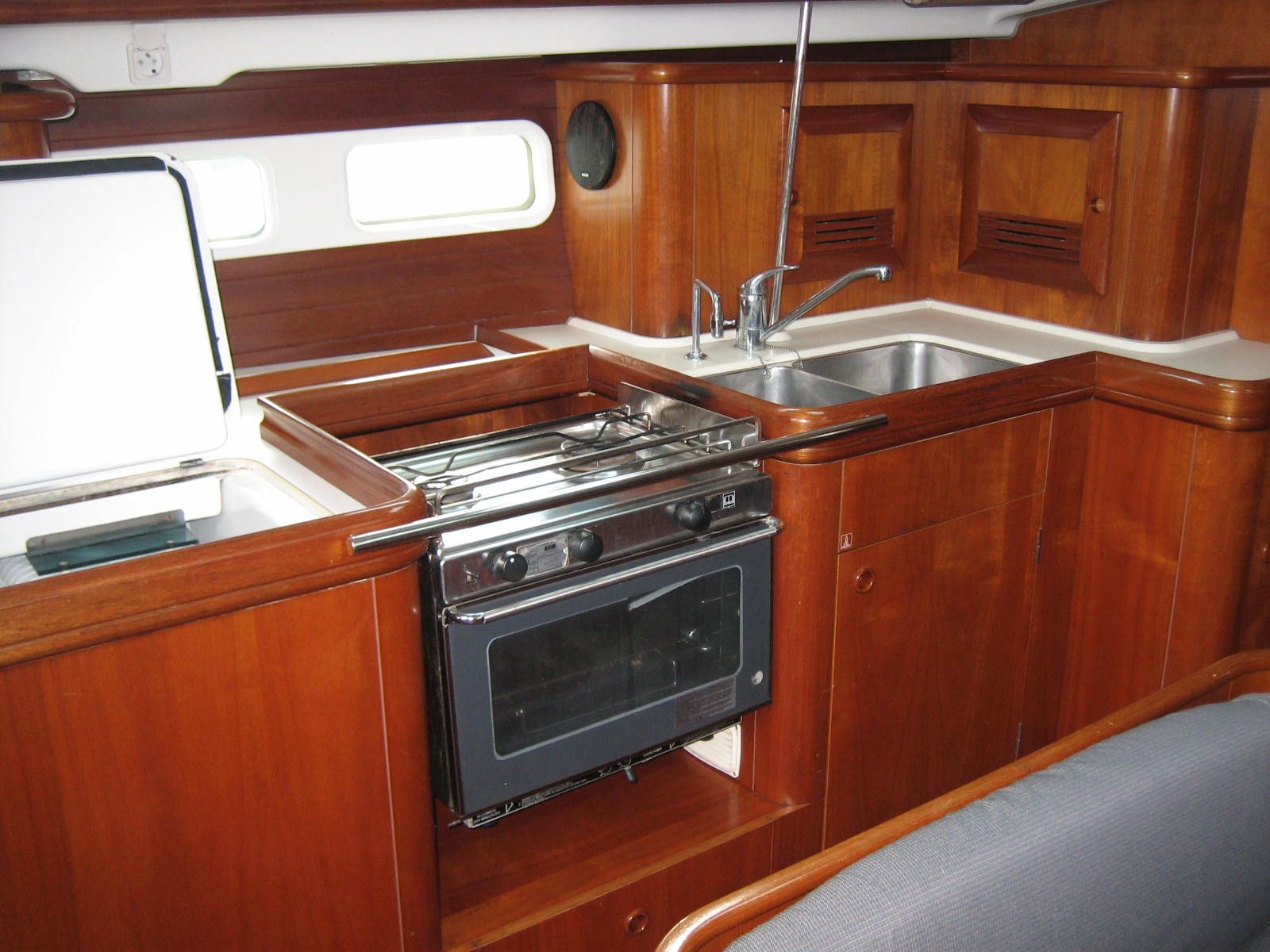 Beneteau Oceanis Clipper 411 | Buba