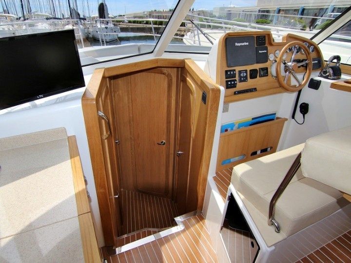 SAS Vektor Adriana 36 | Iris