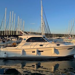 SAS Vektor Adriana 36 | Iris