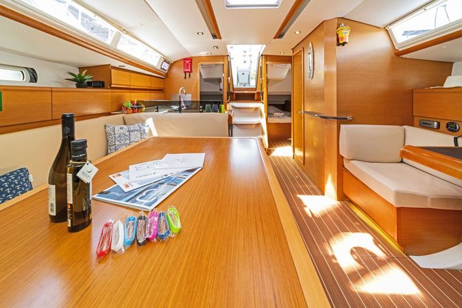Jeanneau Sun Odyssey 439 | Marina 1