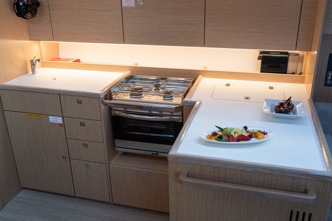 Bavaria C42 | Karpouzi