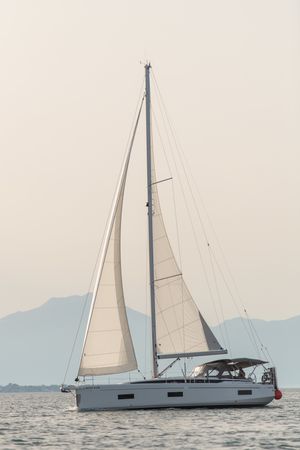 Bavaria C42 | Karpouzi