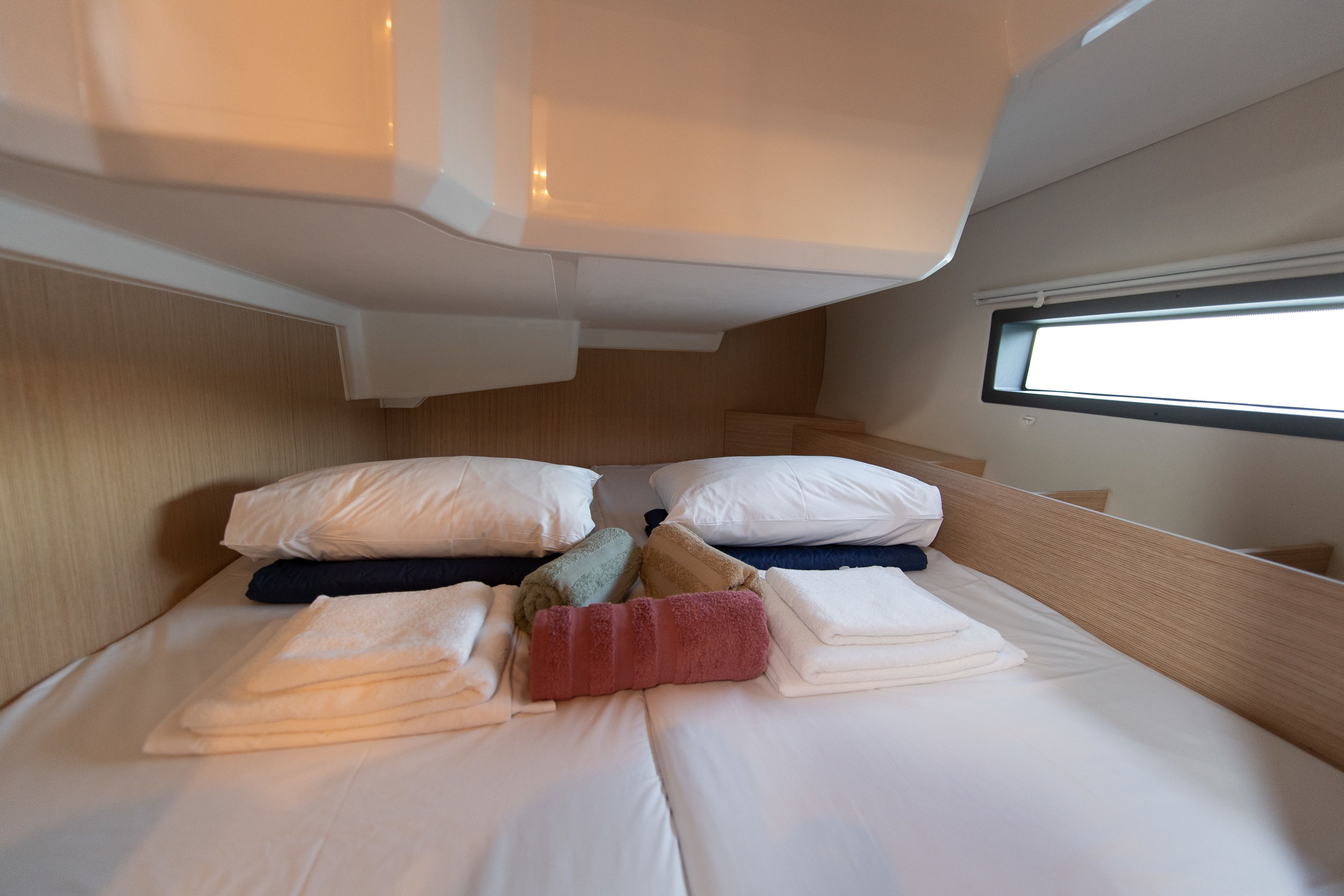 Bavaria C42 | Karpouzi