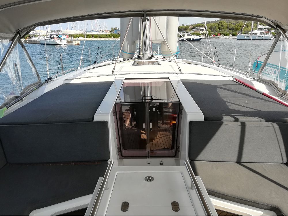 Beneteau Oceanis 51.1 | Anna