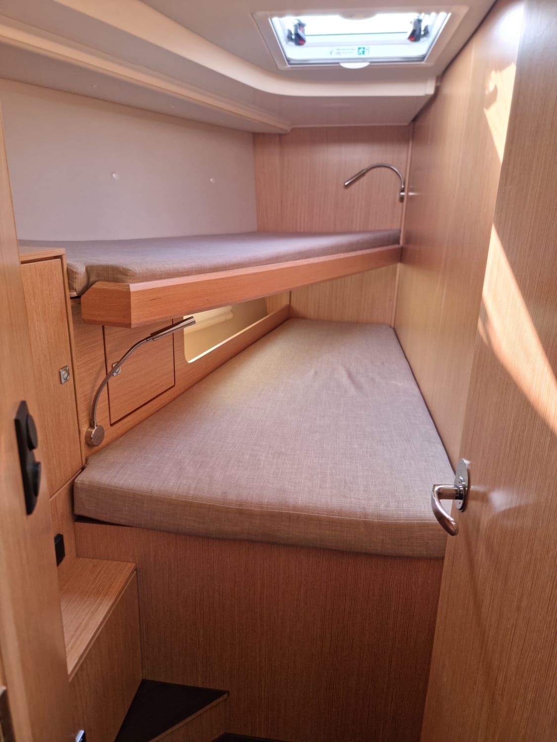 Bavaria C45 | Silver 3