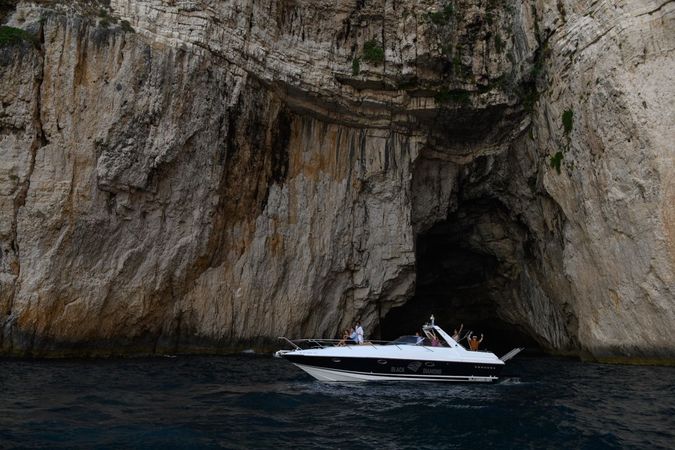 Sunseeker 38 Martinique | Black Diamond