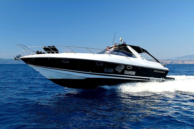 Sunseeker 38 Martinique | Black Diamond