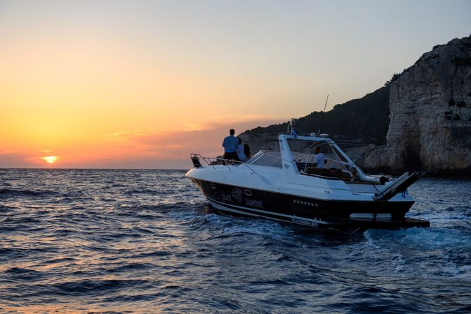 Sunseeker 38 Martinique | Black Diamond