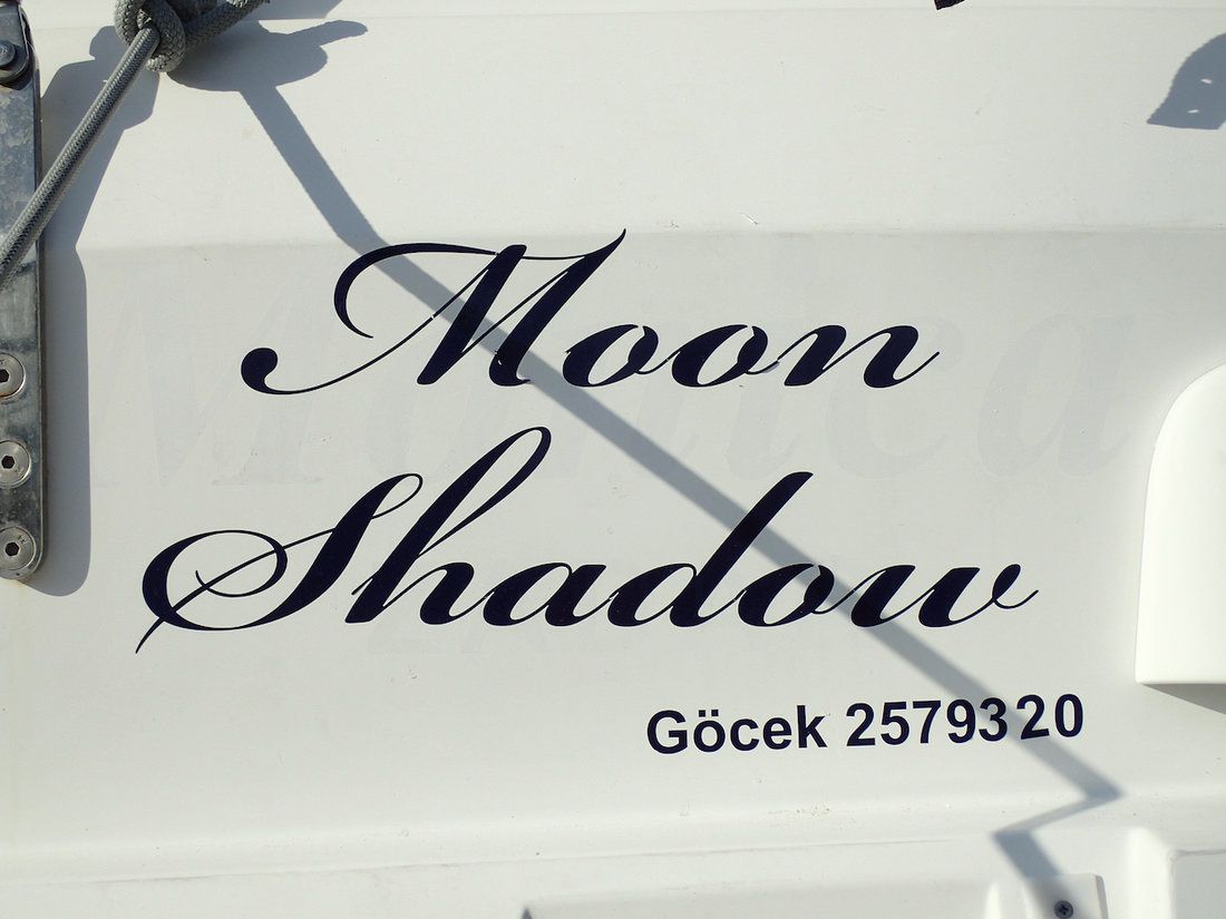 Elan 444 | Moon Shadow