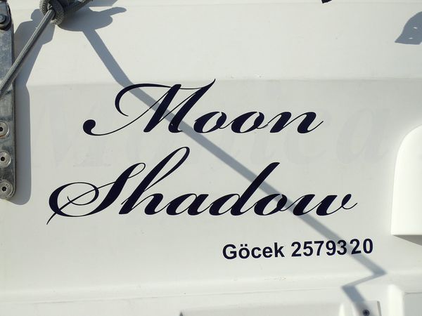 Elan 444 | Moon Shadow