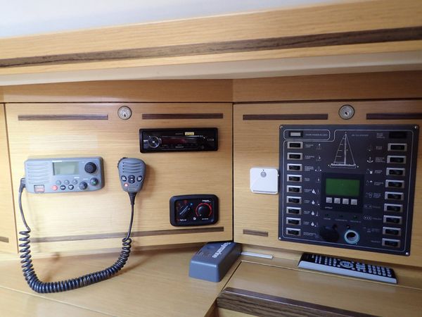 Elan 444 | Moon Shadow