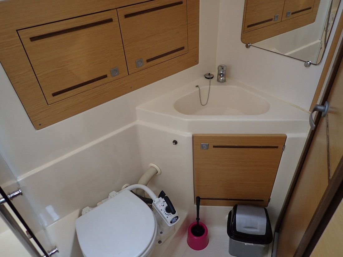 Elan 444 | Moon Shadow