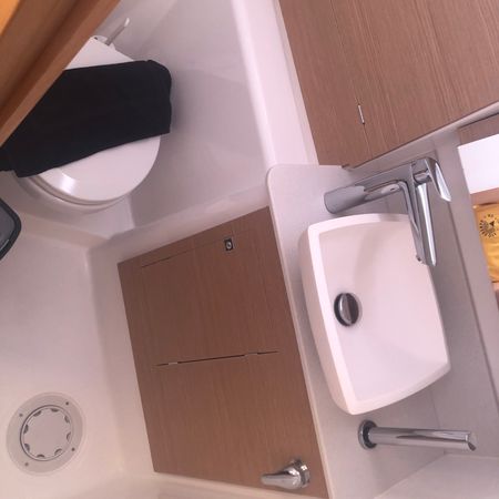 Dufour 390 | Gin Fizz