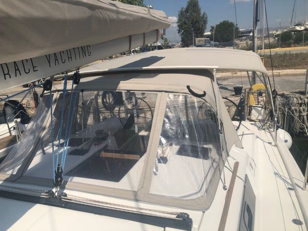 Dufour 390 | Gin Fizz