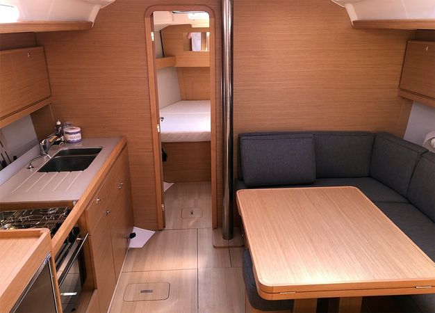 Dufour 390 | Bellini