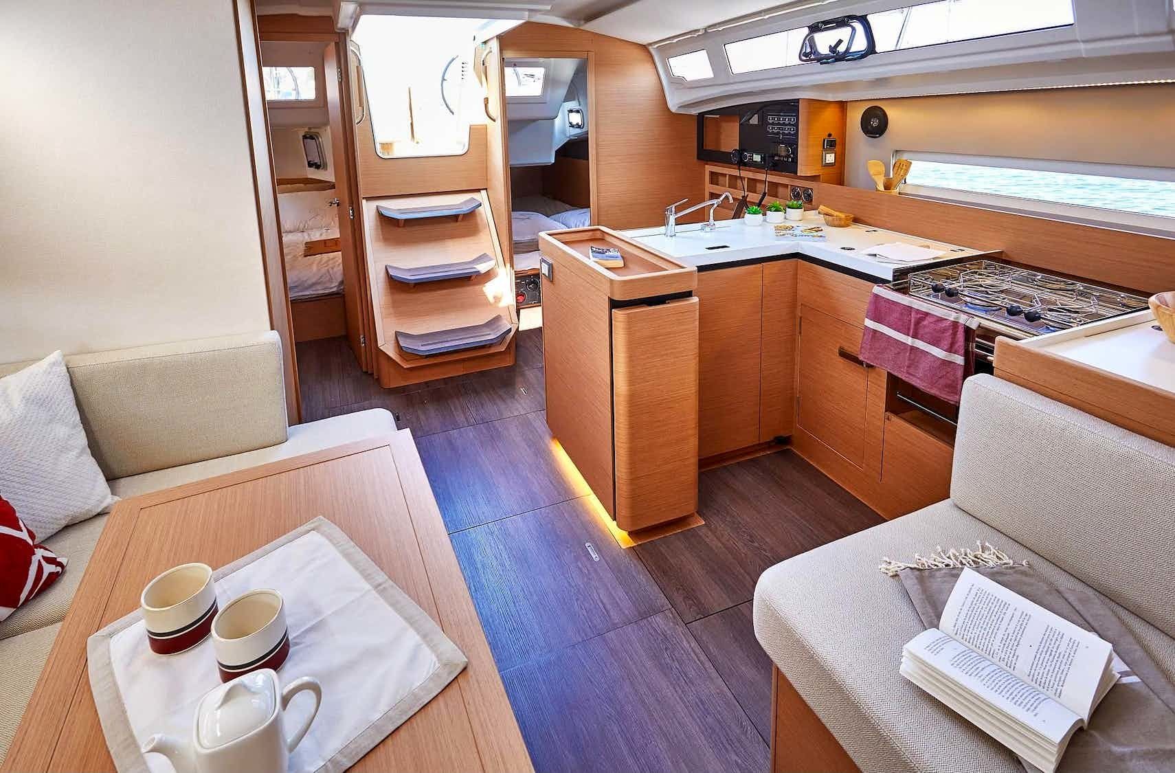Jeanneau Sun Odyssey 410 | Bella