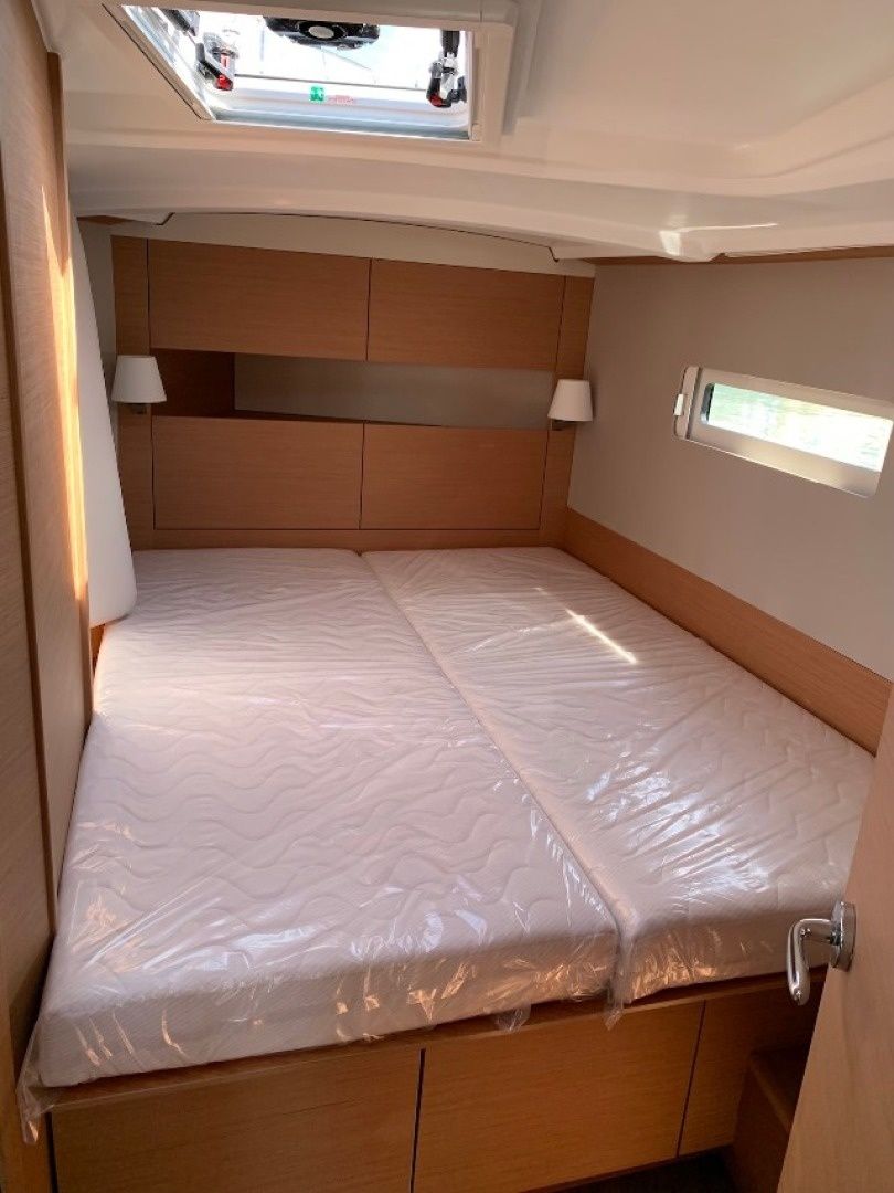 Jeanneau Sun Odyssey 410 | Bella
