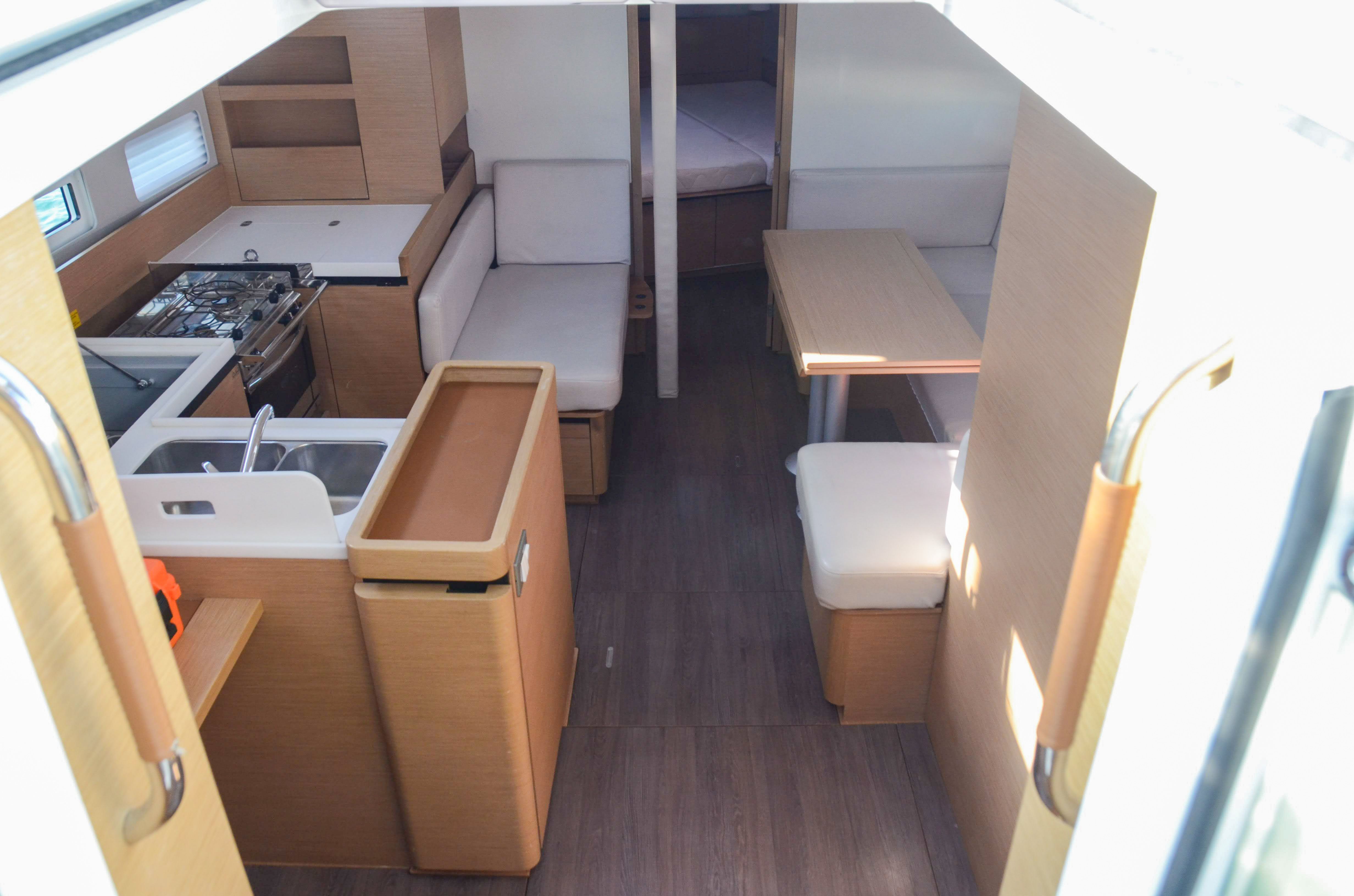 Jeanneau Sun Odyssey 410 | Bella