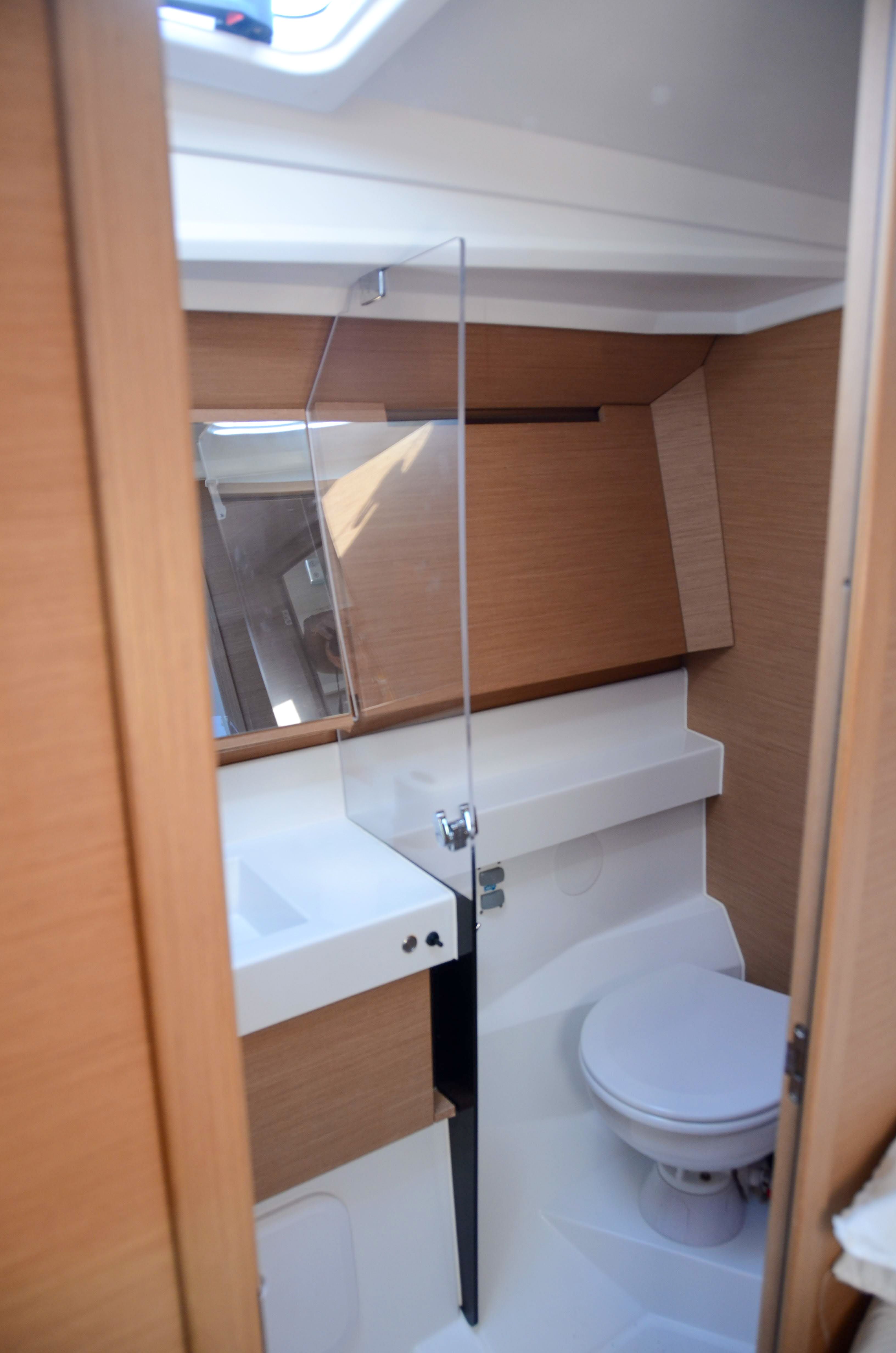 Jeanneau Sun Odyssey 410 | Bella