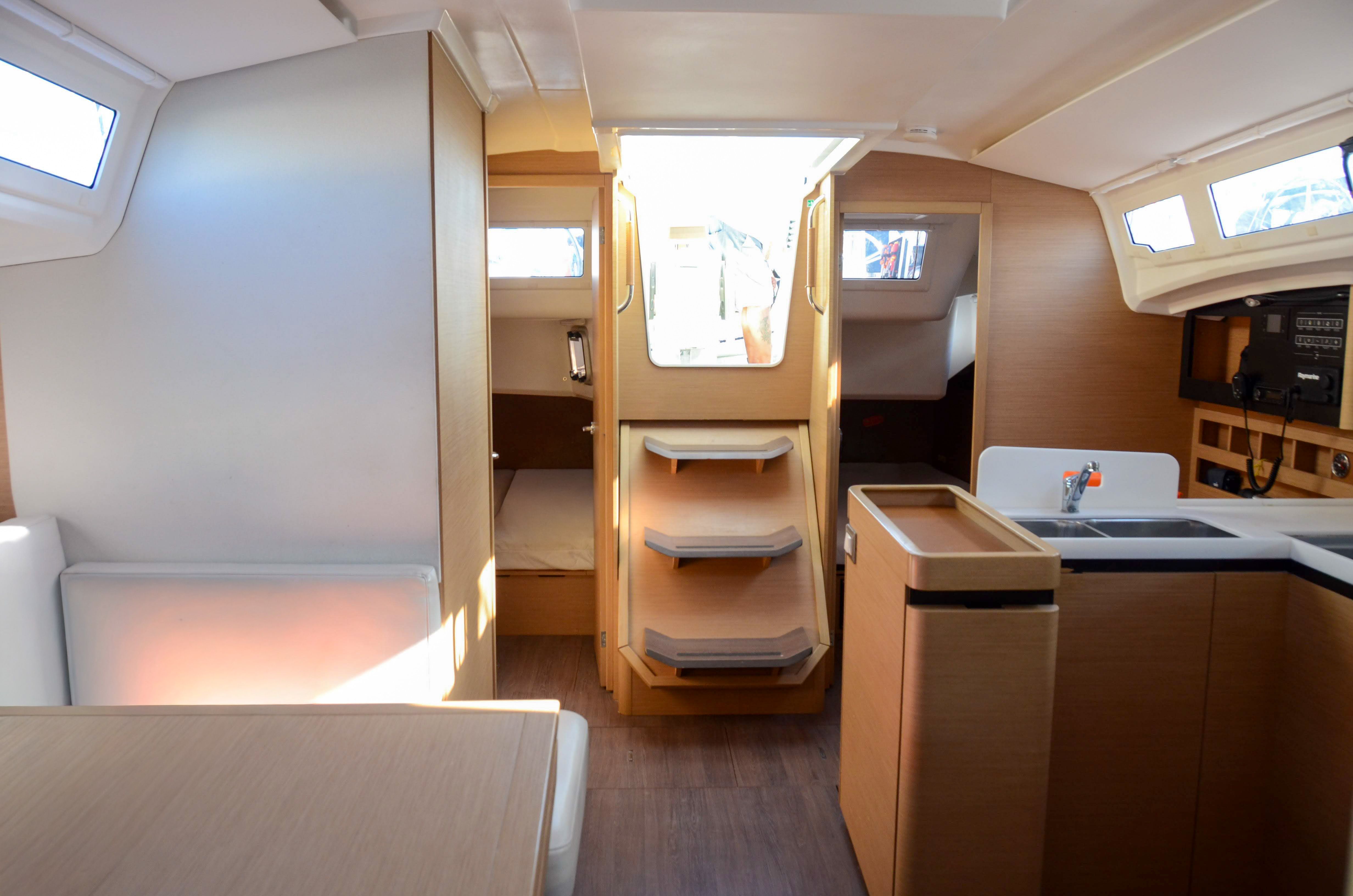 Jeanneau Sun Odyssey 410 | Bella