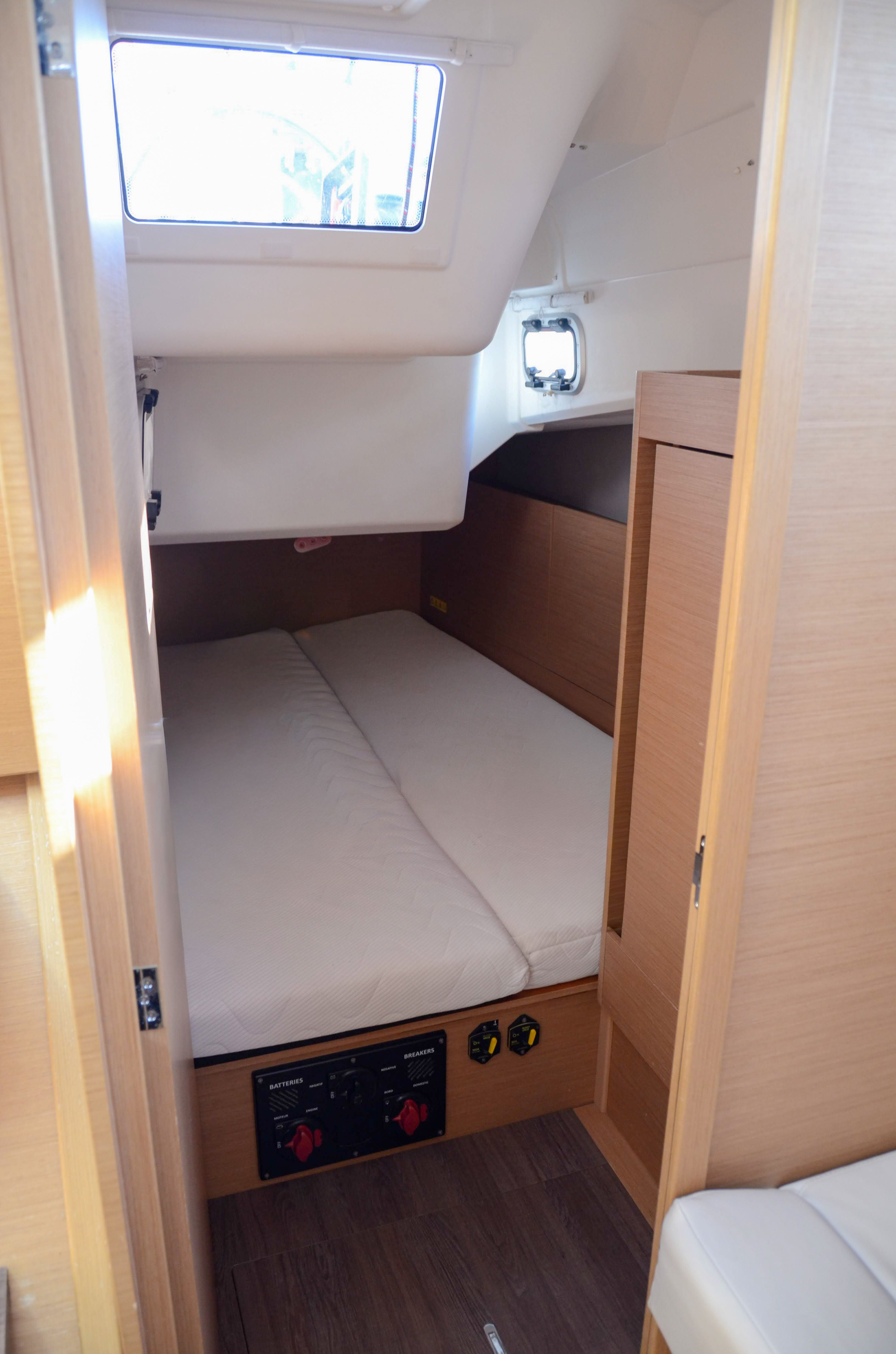 Jeanneau Sun Odyssey 410 | Bella