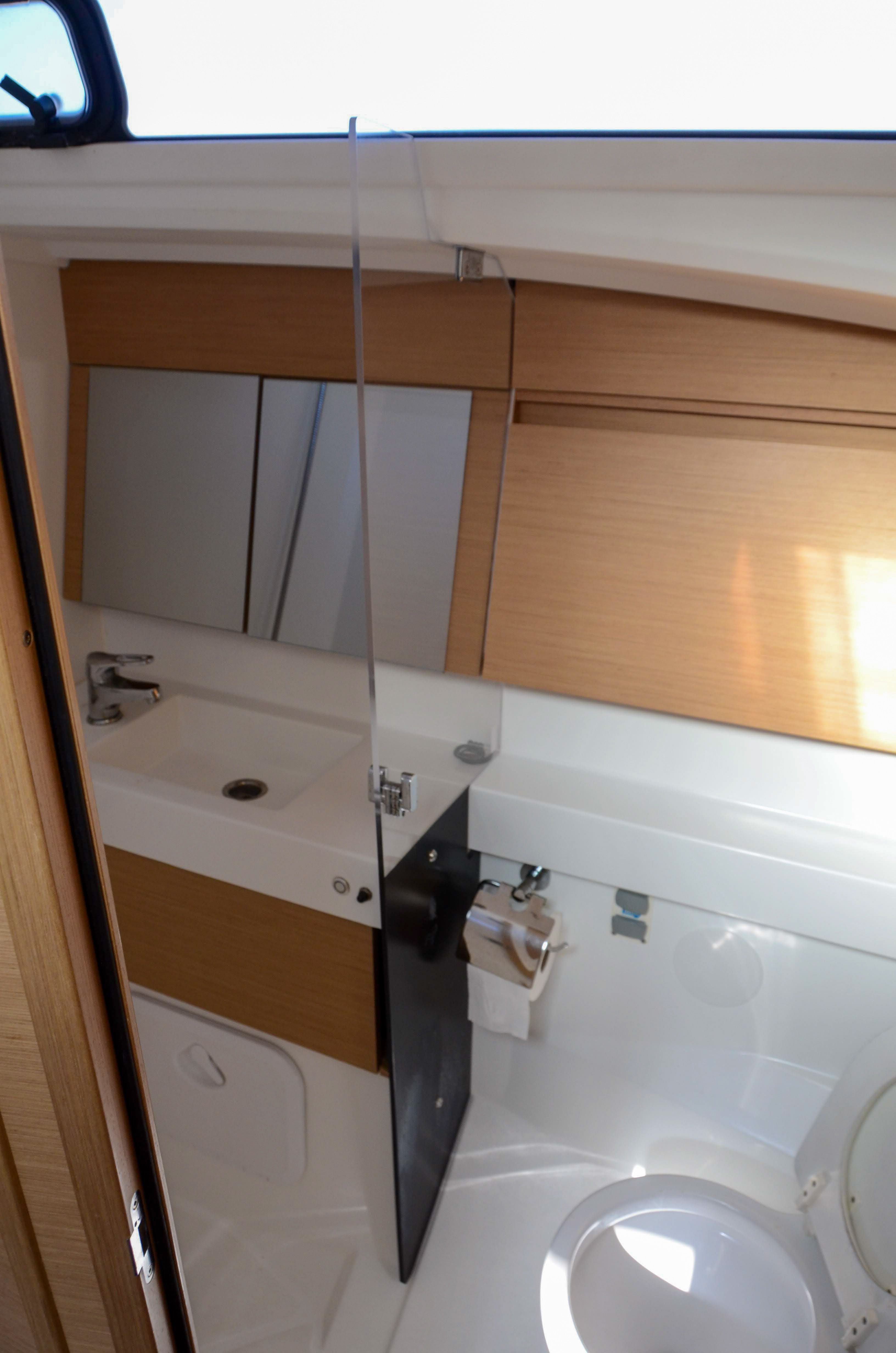 Jeanneau Sun Odyssey 410 | Bella