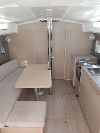 Beneteau Oceanis 38.1 | Blue Harmony