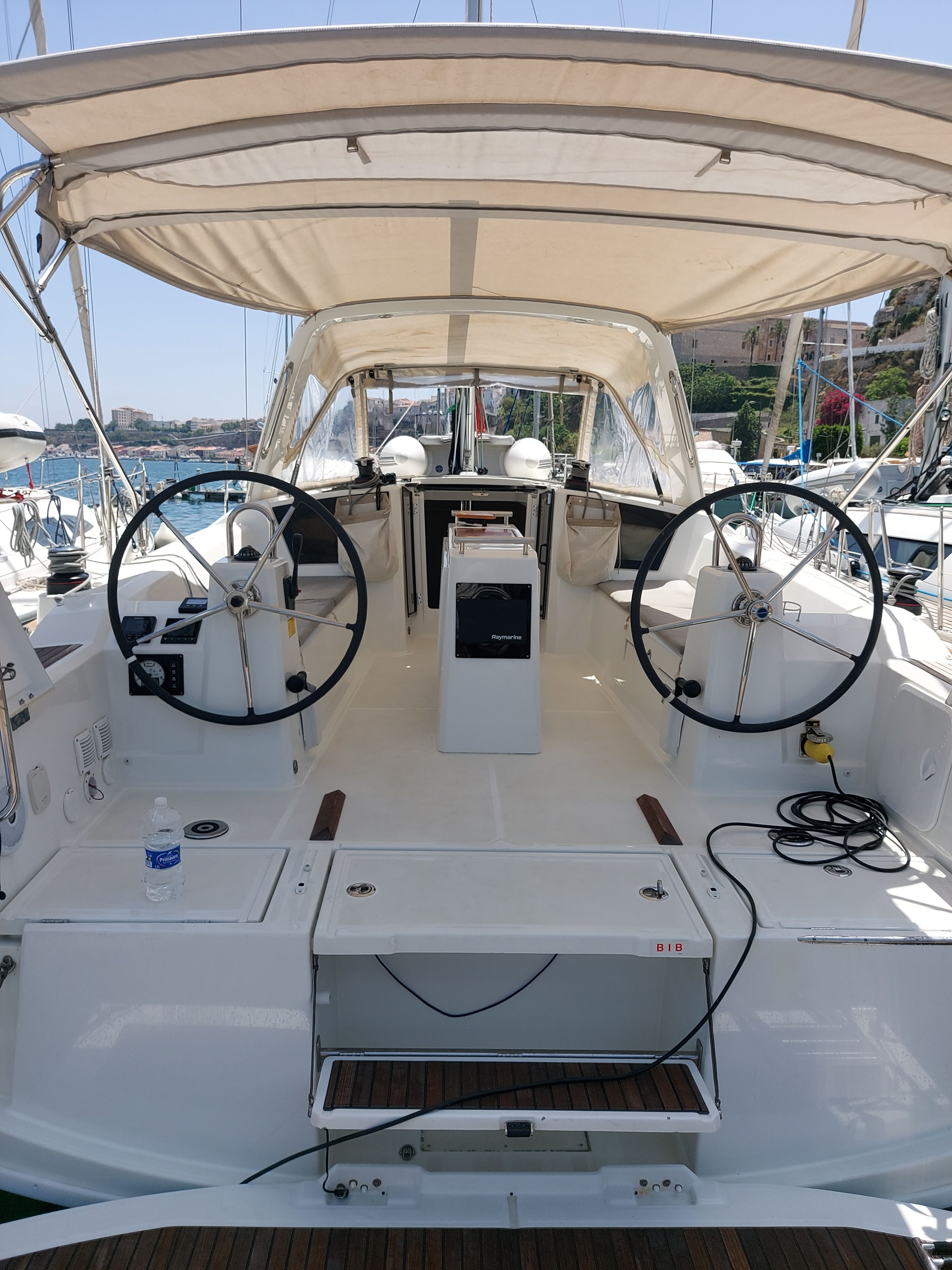 Beneteau Oceanis 38.1 | Blue Harmony