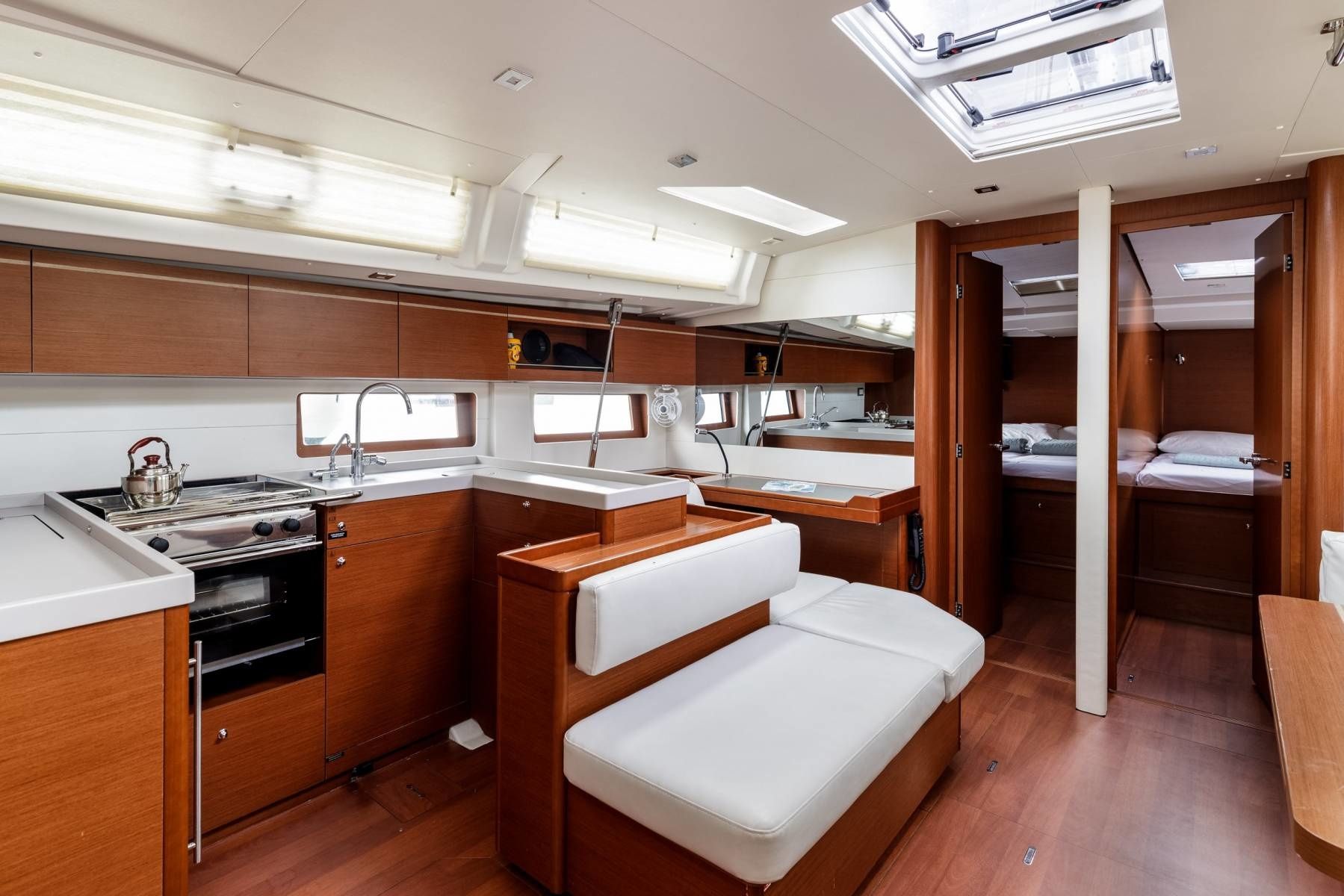 Beneteau Oceanis 51.1 | Bolero