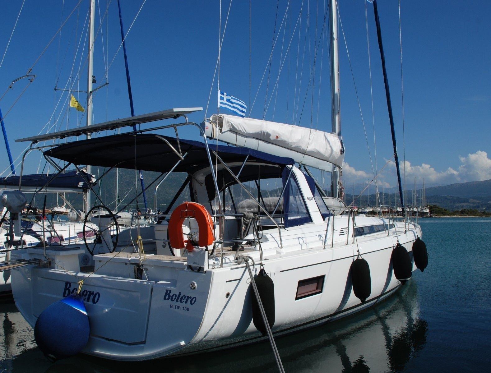 Beneteau Oceanis 51.1 | Bolero