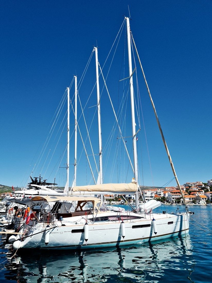 Jeanneau 53 | Makemo