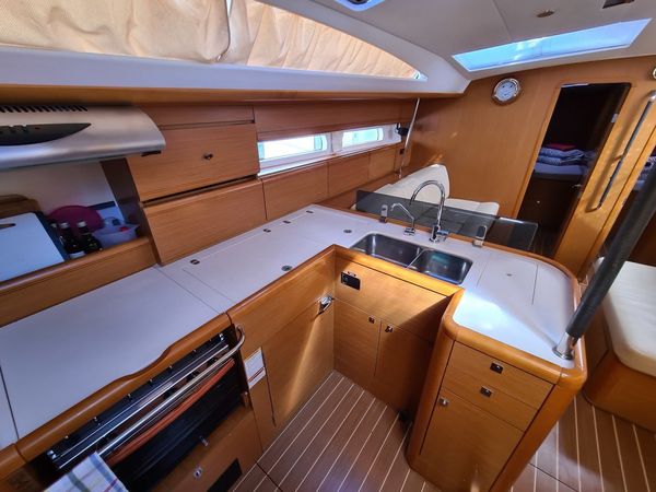 Jeanneau 53 | Makemo