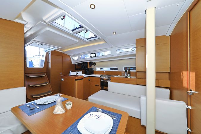 Jeanneau Sun Odyssey 410 | Diona