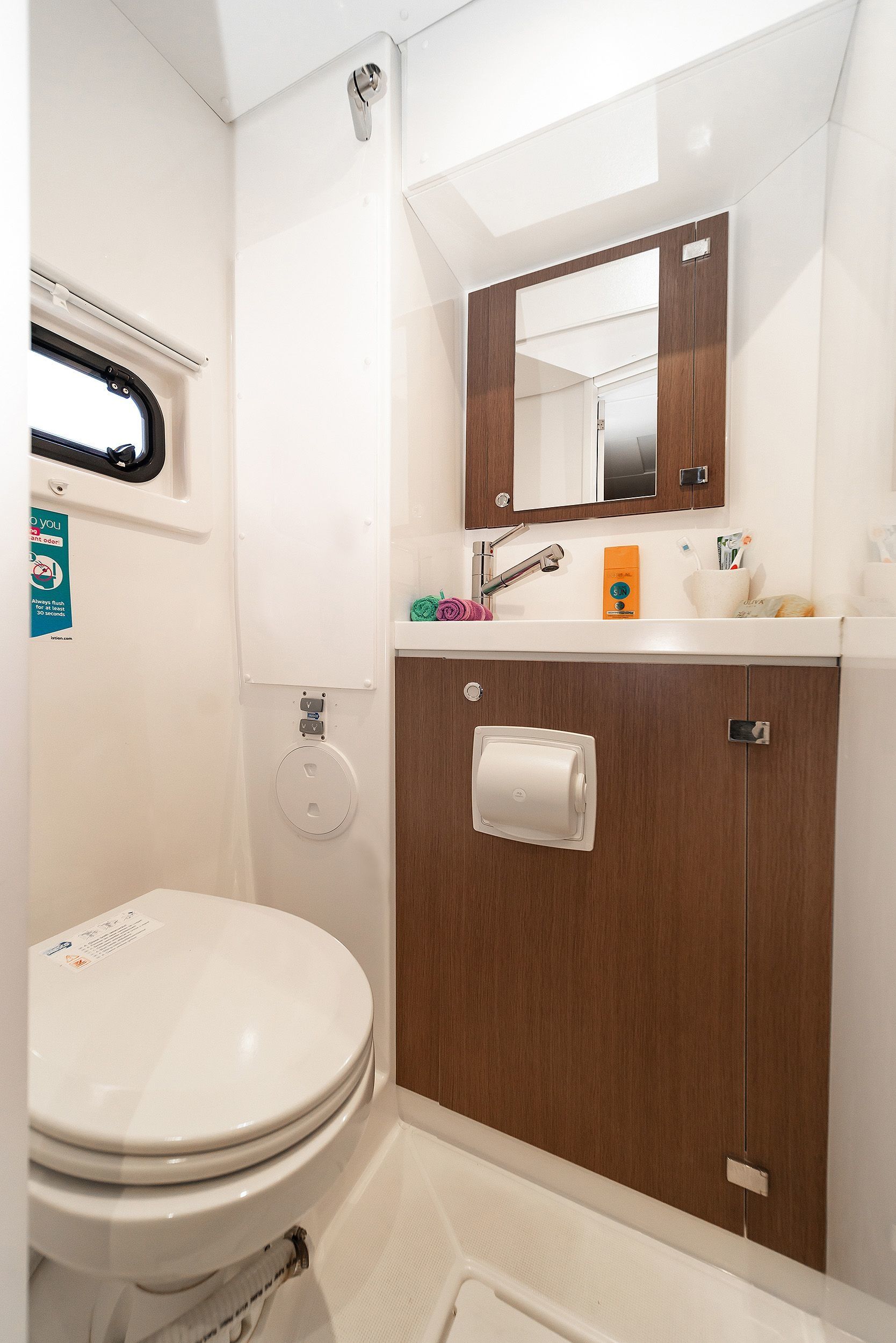 Bali 4.8 | About Time