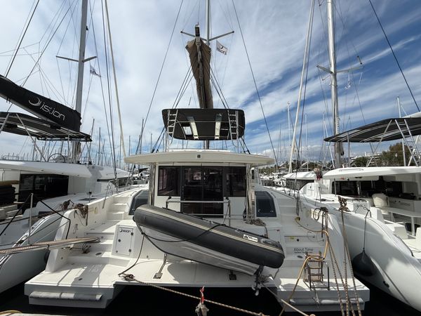 Bali 4.8 | About Time