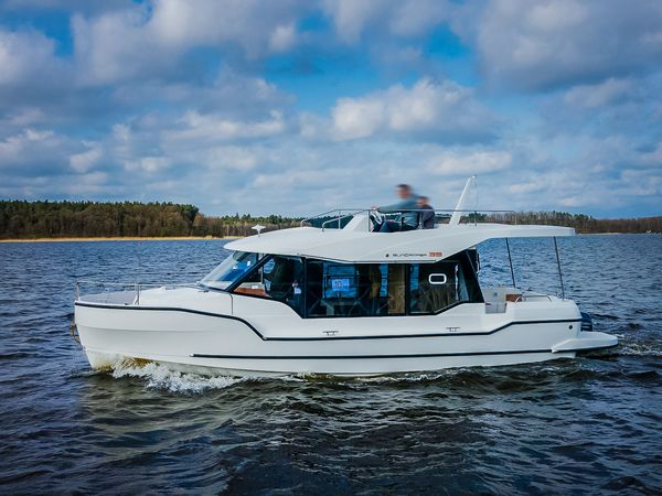 Sun Camper 35 Flybridge | Sapina
