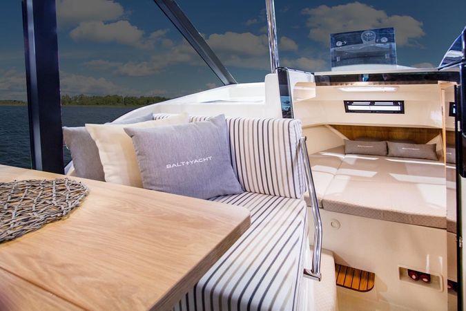 Sun Camper 35 Flybridge | Sapina